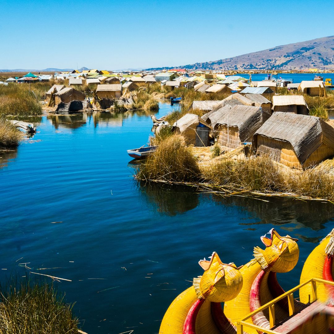 AS ILHAS DE UROS