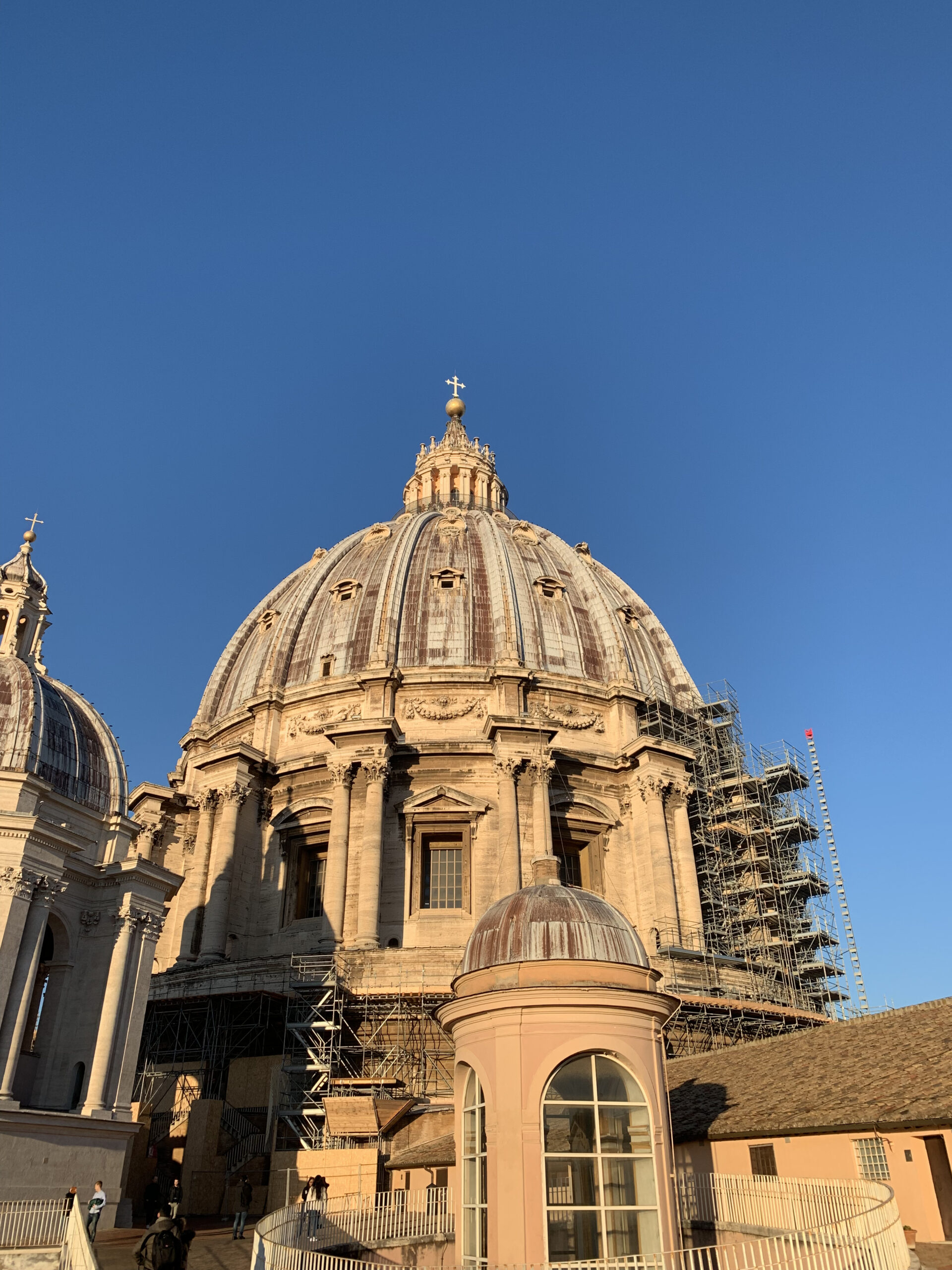 PIAZZA SAN PIETRO: A HISTÓRIA POR TRÁS DA PRAÇA