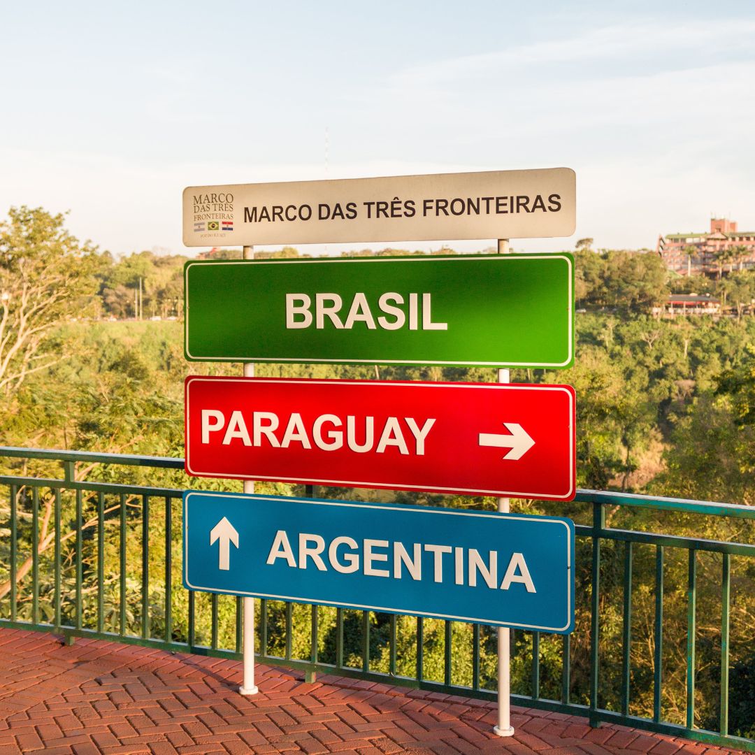 CRUZANDO A FRONTEIRA A PÉ ENTRE FOZ DO IGUAÇU E CIUDAD DEL ESTE: UMA TRAVESSIA DIFERENTE